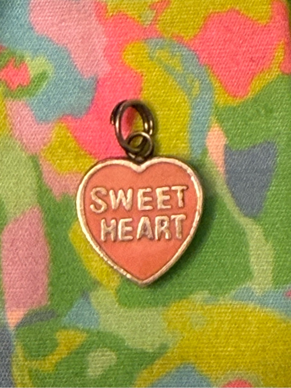 ❤️❤️ Heart-Shaped SWEET HEART Conversation Candy Heart Charm / Pendant Valentine